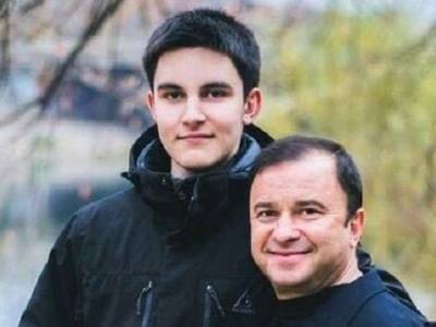 Виктор Павлик - Сын Виктора Павлика отказался от курса химиотерапии для лечения рака - golos.ua - Украина