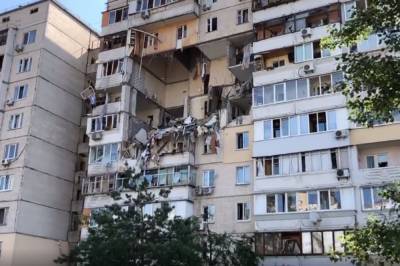 Житель взорвавшейся в Киеве многоэтажки снял первое видео изнутри разрушенного дома - newsone.ua - Киев