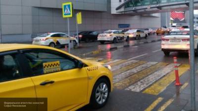 Москвичка рассекла бровь таксисту из-за 20 рублей сдачи - nation-news.ru