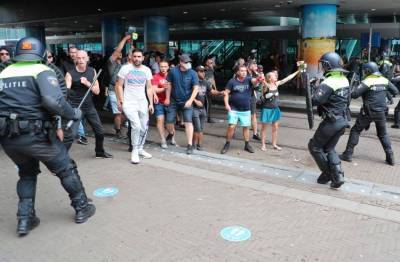 “Сознательно искали конфронтации”. Протесты в Гааге переросли в беспорядки – видео - ghall.com.ua - Украина - Гаага