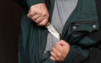 В Кировоградской области мужчина с ножом напал на полицейского - rbc.ua - Украина - Кировоградская обл. - Нападение