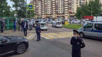 Юлия Иванова - Спустя шесть дней после нападения: скончался открывший стрельбу по полицейским на Ленинском проспекте - russian.rt.com - Москва