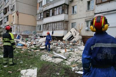 Найдено тело третьего погибшего при взрыве газа в жилом доме в Киеве - lenta.ru - Украина - Киев