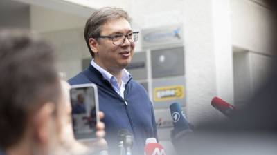 Александр Вучич - В Сербии на выборах побеждает партия президента Вучича - svoboda.org - Сербия