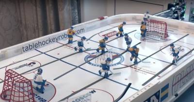 Новый робот легко обыгрывает человека в настольный хоккей - popmech.ru