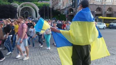 Валентин Гайдай - Киевский политолог объяснил, почему украинцы начали разочаровываться в ЕС - riafan.ru - Россия - Китай - Украина - Киев - Италия - Куба - Рим