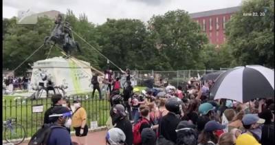 Эндрю Джексон - Джордж Флойд - Протестующие в Вашингтоне пытались снести памятник президенту Джексону - eadaily.com - США - Вашингтон