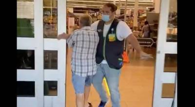 Настойчивый покупатель с боем прорвался в Walmart, когда его отказались впускать без маски - usa.one - шт.Флорида