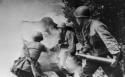 Адольф Гитлер - Иосиф Сталин - Факти (Болгария): 22 июня 1941 года Гитлер напал на СССР - inosmi.ru - Германия - Болгария - Греция - Югославия