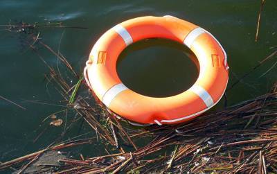 Утонуть можно за 20 секунд: спасатели просят не плавать в состоянии опьянения - lv.sputniknews.ru - Рига - Латвия