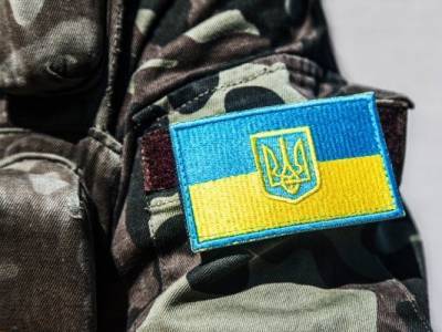 Владимир Зеленский - Опрос: Больше всего украинцы доверяют ВСУ и Зеленскому, меньше всего – прокуратуре и НАБУ - gordonua.com - Украина