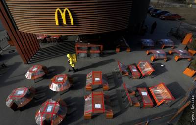 Спрос на доставку в McDonald's вырос в 4 раза за период самоизоляции - interfax.ru - Москва - Россия