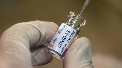 Для пожилых людей одной вакцины от коронавируса будет мало, – ученые - focus.ua - Англия - Лондон