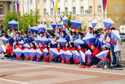 В честь Дня России в Бурятии проводят флэшмобы и мероприятия в онлайн-формате - infpol.ru - Россия - Улан-Удэ - респ.Бурятия