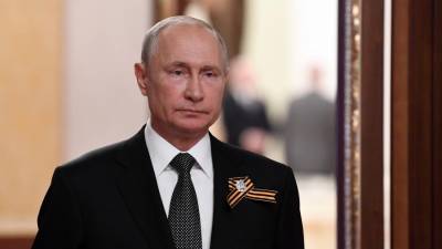 Владимир Путин - Александр Ермаков - Путин исключил наличие в своем окружении не верящих в Россию - iz.ru - Россия
