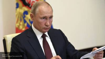 Александр Ермаков - Путин - Путин исключил наличие в его окружении тех, кто не верит в силу РФ - newinform.com - Россия