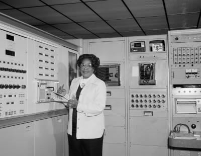 Джеймс Брайденстайн - Штаб-квартире NASA присвоят имя инженера-афроамериканки Мэри Джексон - vm.ru - США
