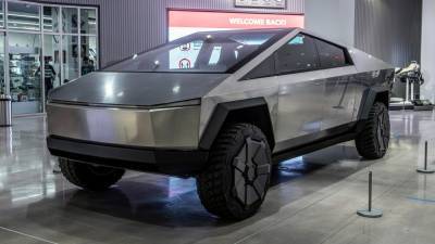 Илон Маск - Илон Маск - Tesla Cybertruck - По данным аналитиков объем предзаказов электропикапа Tesla Cybertruck уже превысил отметку 650 тыс. - itc.ua