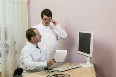 Иван Карасев - Врач-онколог назвал способный приводить к возникновению рака популярный продукт - argumenti.ru