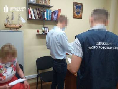 Пропали 1,2 млн гривен, изъятых во время обыска: ГБР сообщило о подозрении следователю Нацполиции - vchaspik.ua - Украина - Киев