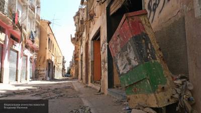 Заявление ННК о нападении на месторождение Эш-Шарара в Ливии опроверг сотрудник объекта - politros.com - Ливия