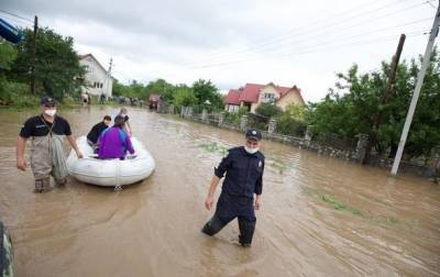 Паводки на Прикарпатье: повреждения получили 13 тысяч домов - ru.slovoidilo.ua - Ивано-Франковская обл.