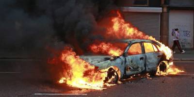 К машине афганских правозащитников прикрепили бомбу - news-front.info - Афганистан - Кабул