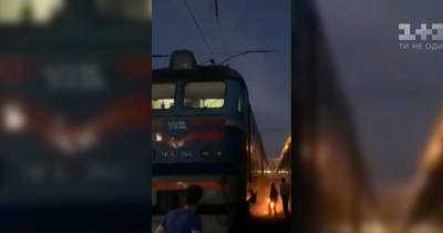 Стали известны подробности о человеке, загоревшемся на ж/д вокзале в Киеве - tsn.ua - Киев