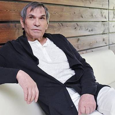 Бари Алибасов - Сергей Жорин - В Сети появилось видео со вставшим на колени Алибасовым - gazeta.a42.ru - Россия