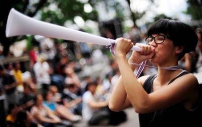 В Гонконге возобновились протесты и столкновения с полицией - Cursorinfo: главные новости Израиля - cursorinfo.co.il - Китай - Англия - Израиль - Гонконг - Гонконг - Протесты
