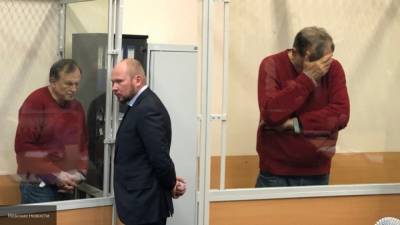 Олег Соколов - Анастасия Ещенко - Доцент Соколов устроил истерику в суде и обвинил в трагедии убитую студентку - politros.com
