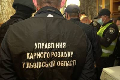 Во Львовской области двое мужчин убили экс-главу сельсовета и ограбили его дом - newsone.ua - Львов - Львовская обл.