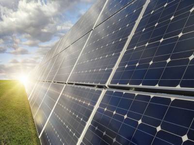 Инвесторы в солнечную энергетику просят продлить срок действия “зеленых” тарифов в обмен на их снижение - gordonua.com - Украина - Кабинет Министров