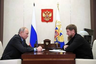 Владимир Путин - Дмитрий Песков - Рамзан Кадыров - В Кремле ответили на предложение Кадырова о пожизненном президенте - mk.ru - Россия - респ. Чечня