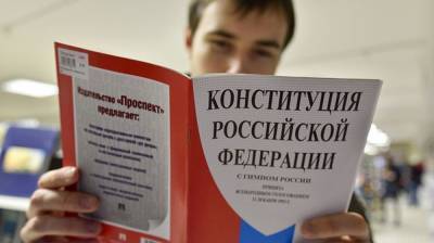 Вильям Клинтон - США продиктовали в 1993 году России конституцию и едва не вывезли ядерное оружие - riafan.ru - Москва - Россия - США - Ленинградская обл.