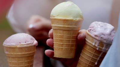 Жители России стали реже покупать квас и мороженое - gazeta.ru - Россия - Такск