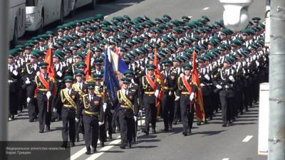 ВЦИОМ сообщил, что 61% россиян смотрели парад Победы - polit.info - Россия - Конституция - Россияне