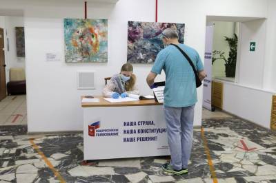Явка на голосовании по поправкам в Москве на 12:30 составила 43,88% - m24.ru - Москва - Россия