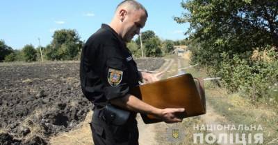 В селе Херсонской области 14-летняя девушка повесилась в сарае - tsn.ua - Херсонская обл.