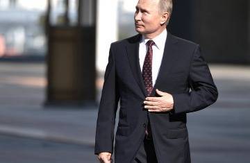 Владимир Путин - Станислав Белковский - Белковский считает, что «обнуление» Путину нужно, чтобы не быть «хромой уткой» - online812.ru - Москва