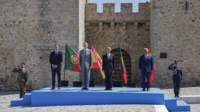 Педро Санчес - король Филипп VI (Vi) - Португалия - Испания и Португалия вновь открыли границу - ru.euronews.com - США - Германия - Испания - Португалия