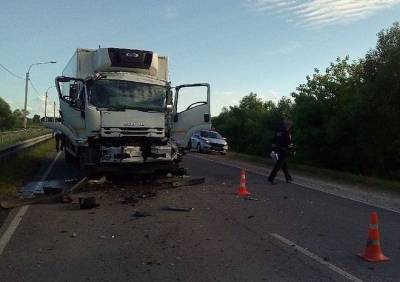 В Пронске водителя попавшей в ДТП фуры зажало в кабине - ya62.ru - Московская обл. - Рязанская обл. - Пенза - Пронск