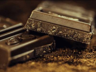 Эндокринолог рассказала, кто обязательно должен есть шоколад - live24.ru