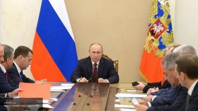 Песков - Путин - Песков рассказал о проведенном Путиным совещании с членами Совбеза РФ - newinform.com - Россия - Украина - Киев - Ливия