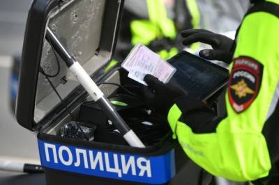 В ГИБДД разъяснили порядок обмена национальных водительских удостоверений - aif.ru - Россия