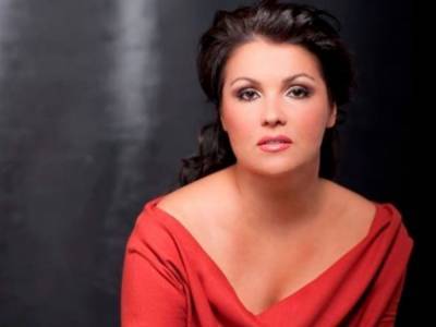 Анна Нетребко - Юсиф Эйвазов - «Шоколадка»: 48-летняя оперная певица очаровала поклонников фото в бассейне - golos.ua - Турция - Германия