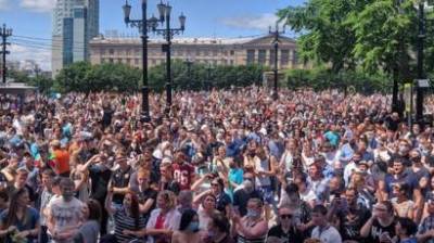 Сергей Фургал - В Хабаровске проходит массовая акция протеста против ареста Фургала - newsland.com - Хабаровск - Протесты