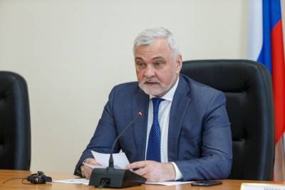 Владимир Уйба - Владимир Уйба подписал указ о дополнительном смягчении ограничений в Коми - bnkomi.ru - Россия - респ. Коми - Усинск
