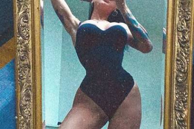 Ким Кардашьян-Уэст - Аномально тонкая талия на фото модели Playboy озадачила пользователей сети - lenta.ru - Santos