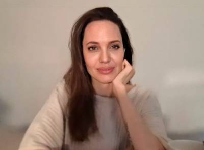 Анджелина Джоли - Angelina Jolie - Анджелина Джоли заявила, что ее многому научила 15-летняя приемная дочь - bimru.ru - США - Уганда - London